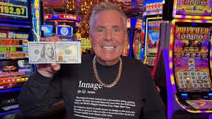 dkwin9 সম্পর্কে